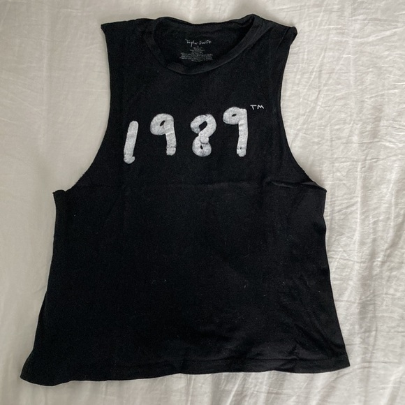 Taylor Swift 1989 graphic black sleeveless muscle tank top cotton - Small 🖤 - Picture 2 of 6